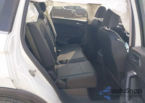 2021 Volkswagen Tiguan 2.0T Se/2.0T Se R-Line Black/2.0T Sel z USA, uszkodzony, nr VIN 3VV3B7AX6MM086852